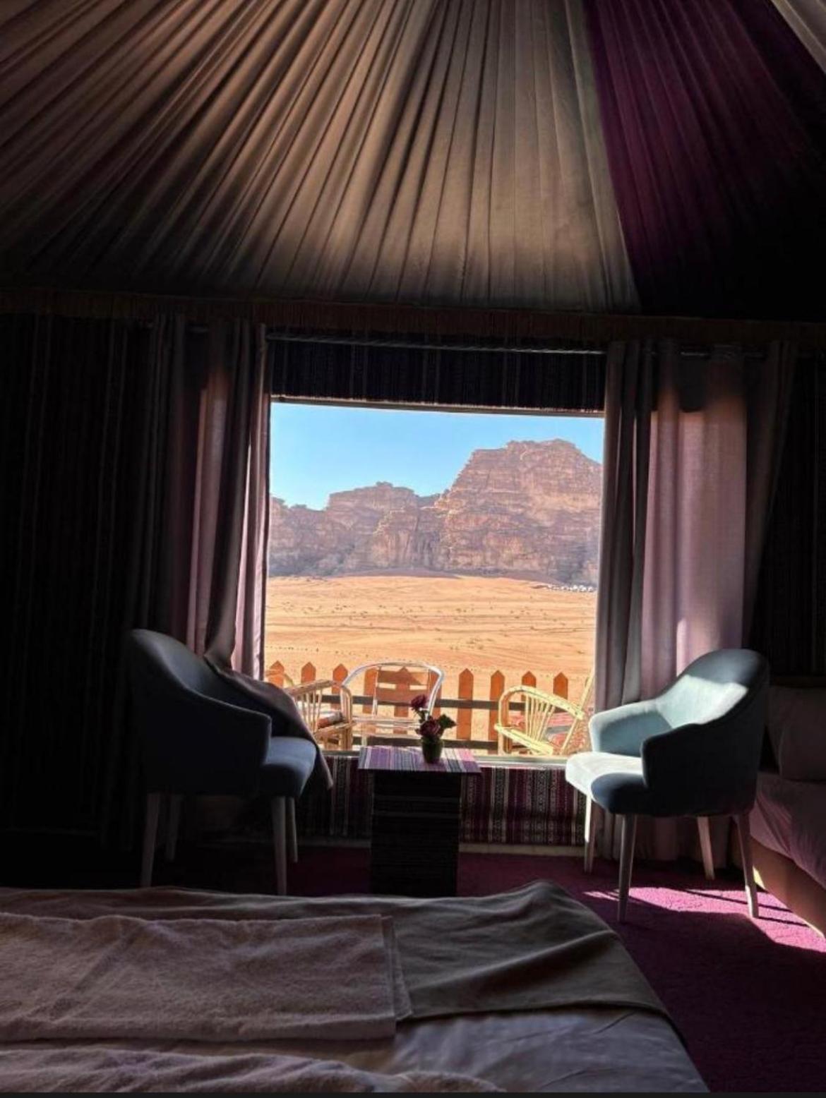 Holiday Inn Luxury Camp Wadi Rum Extérieur photo
